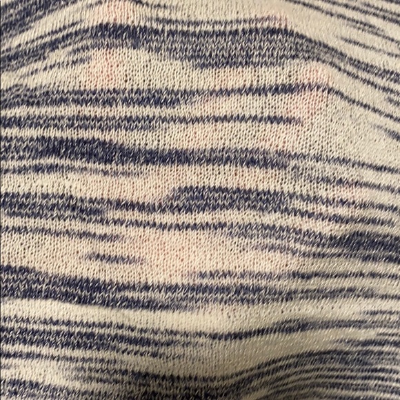 💥💥 SOLD 💥💥 Blue for sale fifth avenue sweater size medium - Picture 8 of 8